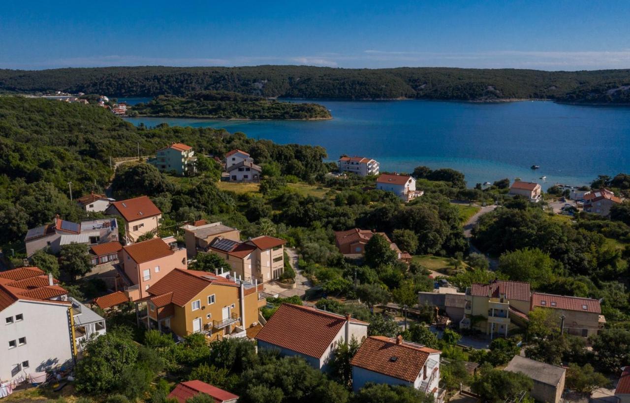 Apartments Makaus Supetarska Draga Habitación foto